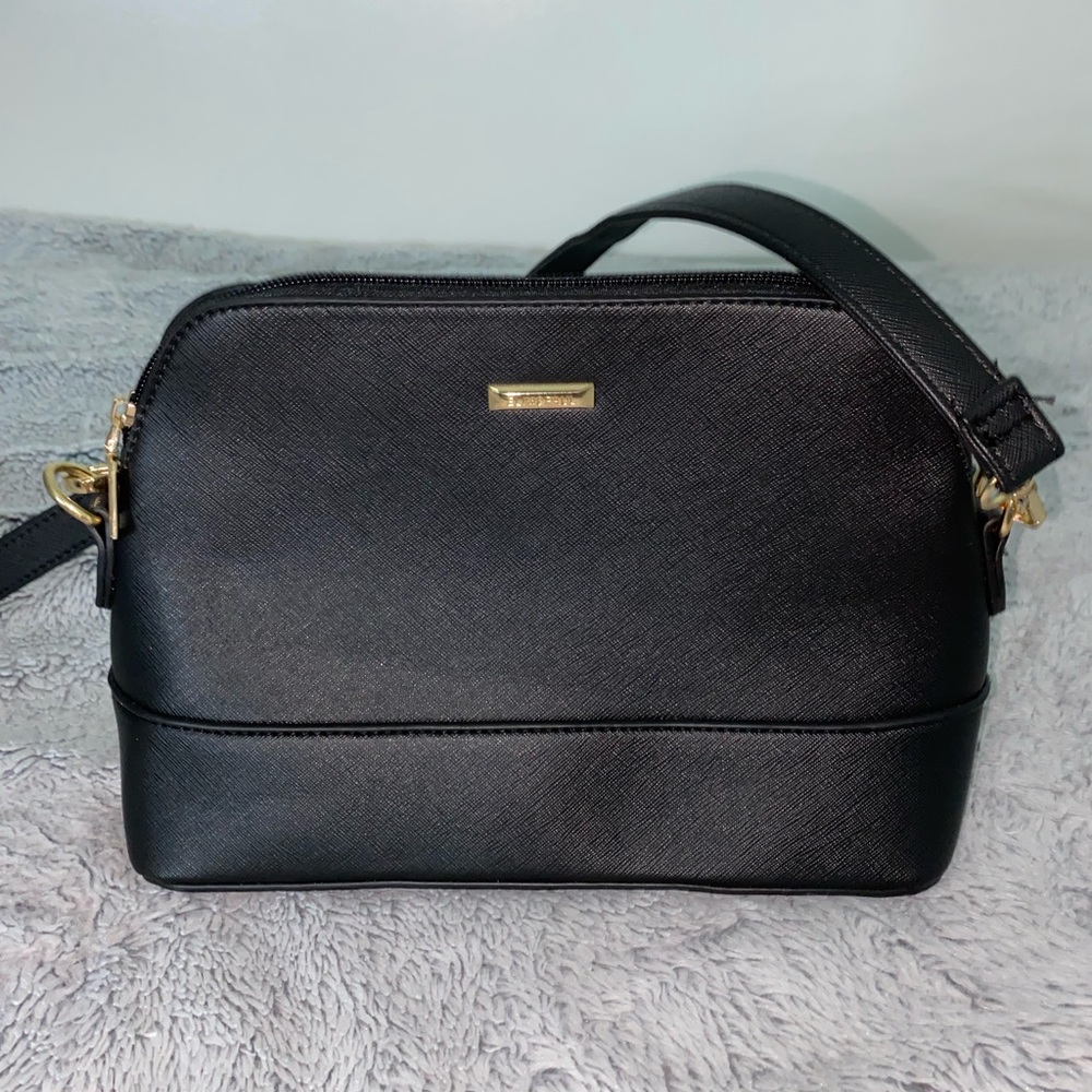Medium size black shoulder bag